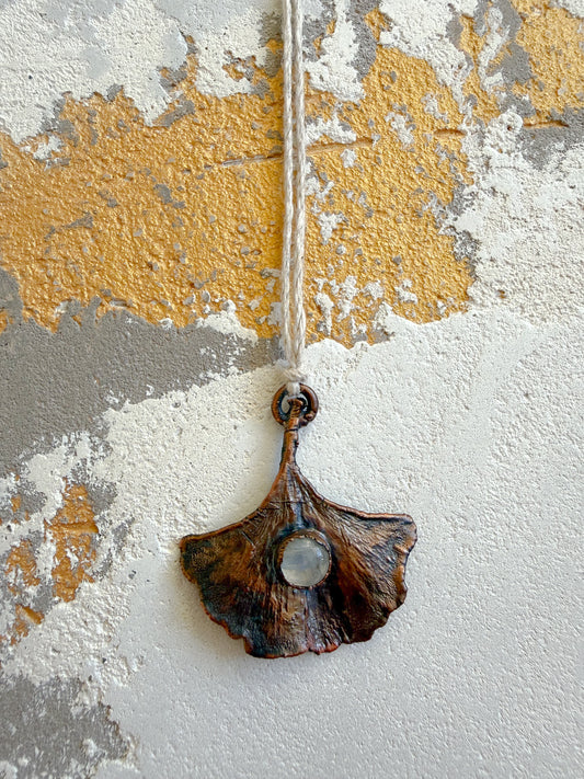 Necklace GINKGO, MOONSTONE