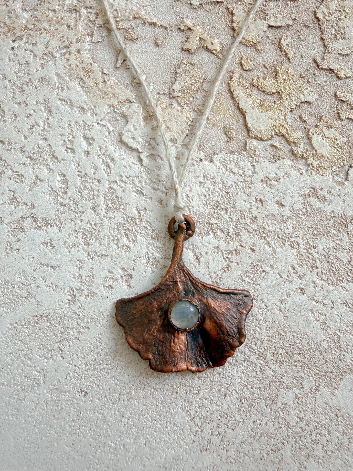 Necklace GINKGO, MOONSTONE